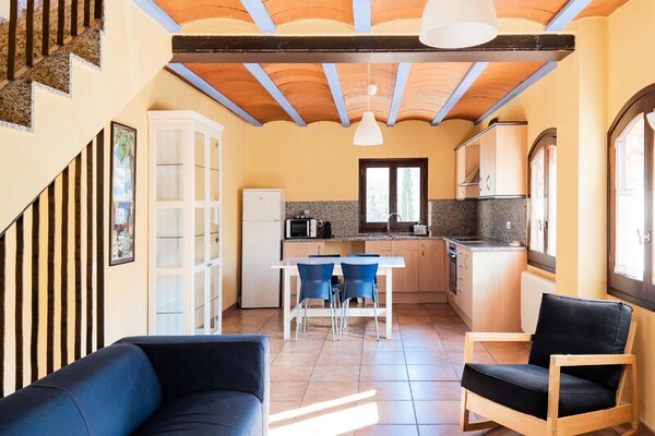 Foto van Appartement in La Garrotxa met uitzicht op het zwembad - Untagged