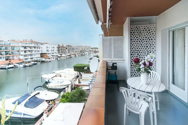 Foto van Appartement in Empuriabrava bij de kanalen - Vakantiehuis in  - Untagged