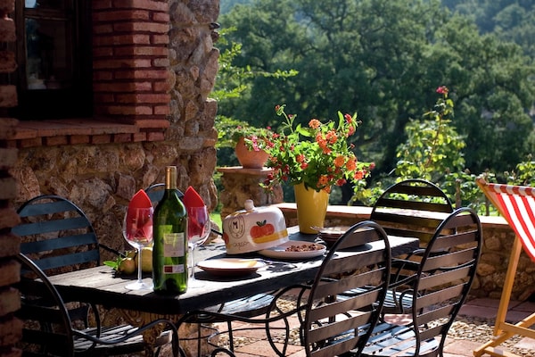 Foto van La Cigüeña, Huis in Molino - Vakantiehuis in Alájar - TerraceBalcony