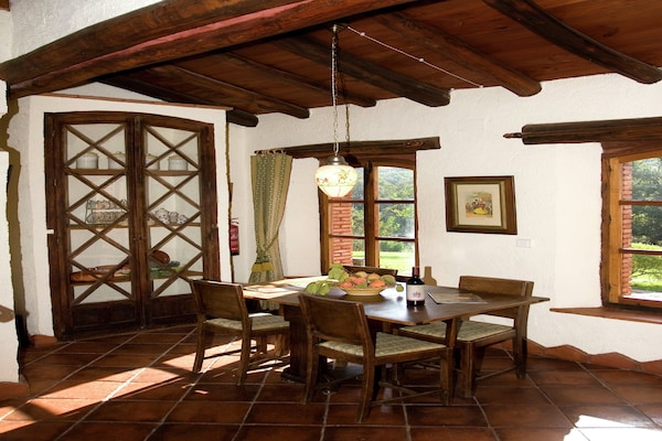 Foto van La Cigüeña, Huis in Molino - Vakantiehuis in Alájar - DiningRoom