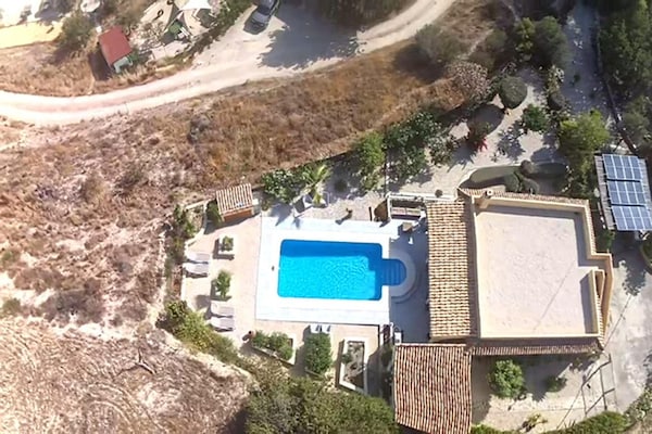 Foto van Finestrat Villa met uitzicht - Vakantiehuis in Finestrat - PoolOfHouse