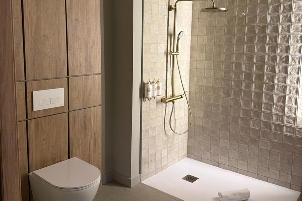 Foto van Appartement La Plaza 2, tweepersoonskamer - Vakantiehuis in Alicante - BathRoom