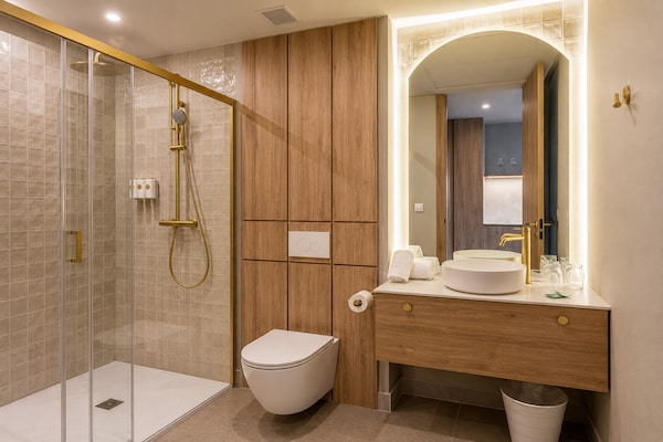Foto van Appartement La Plaza 2, tweepersoonskamer - Vakantiehuis in Alicante - BathRoom