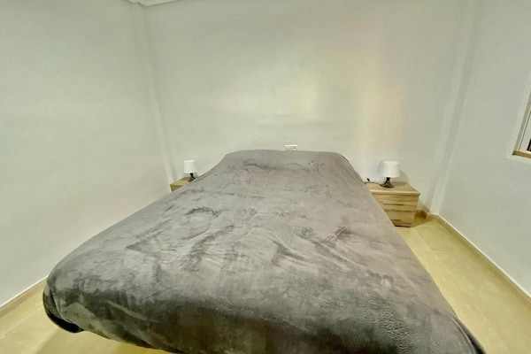 Foto van Huis in Torrevieja bij Strand & Zwembad - Vakantiehuis in Torrevieja - BedRoom