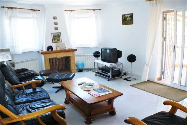 Foto van Comfort met privézwembad - Vakantiehuis in Denia - LivingRoom