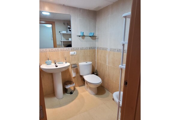 Foto van Appartement een steenworp afstand van het strand - Vakantiehuis in Almeria - BathRoom