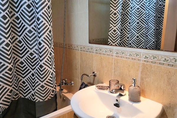 Foto van Appartement met zwembad in de buurt van het strand van Garrucha - BathRoom