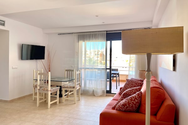 Foto van Appartement bij strand met zwembaden Spanje - Vakantiehuis in Vera Playa - LivingRoom