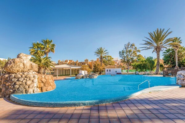 Foto van Appartement in Roquetas bij Strand - Vakantiehuis in Roquetas de Mar - PoolOfHouse