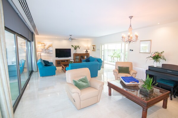 Foto van Villa in Marratxí bij Fashion Outlet - Vakantiehuis in Marratxí - LivingRoom