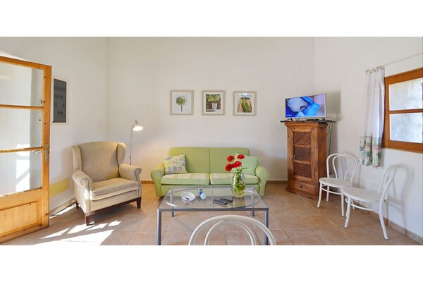 Foto van Villa op Mallorca bij het Strand - Vakantiehuis in Selva - LivingRoom