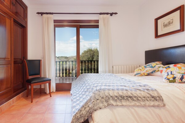 Foto van Huis in Alcudia met zwembad en zeezicht - Vakantiehuis in Alcudia - BedRoom