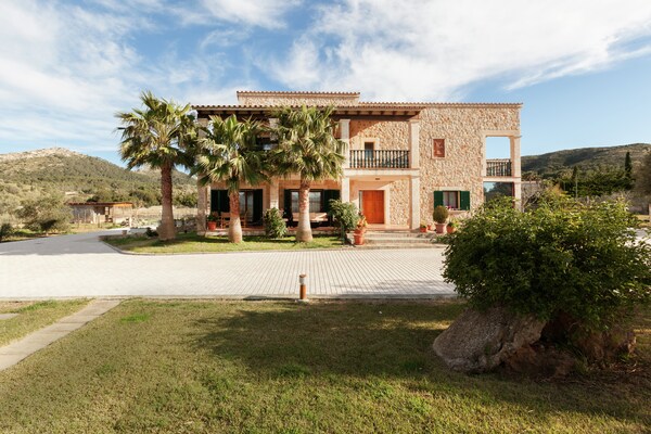 Foto van Huis in Alcudia met zwembad en zeezicht - Vakantiehuis in Alcudia - ExteriorSummer