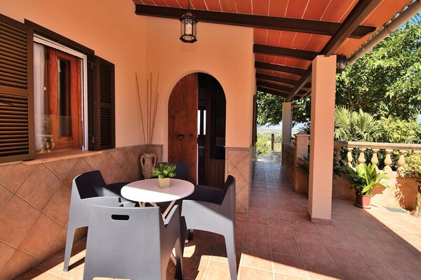 Foto van Huis in Muro met jacuzzi en uitzicht - Vakantiehuis in Muro, Islas Baleares - Untagged