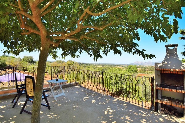 Foto van Huis in Muro met jacuzzi en uitzicht - Vakantiehuis in Muro, Islas Baleares - Untagged