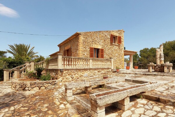 Foto van Landhuis bij Pollensa en stranden - Vakantiehuis in Pollensa - ExteriorSummer