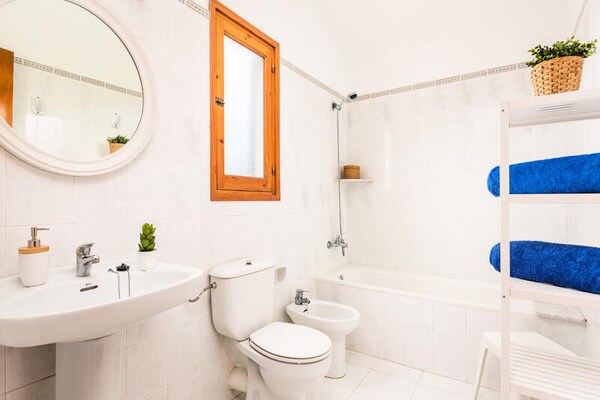 Foto van Appartement in Cala Blanca met Uitzicht - Vakantiehuis in Ciutadella de Menorca - Untagged