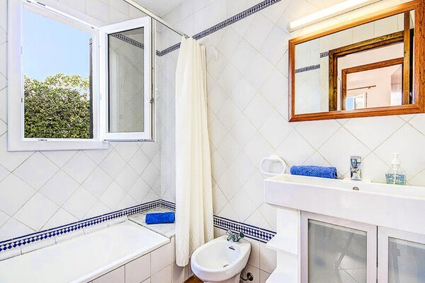 Foto van Appartement in Cap d'Artruix met uitzicht op zee - Vakantiehuis in Ciutadella de Menorca - Untagged