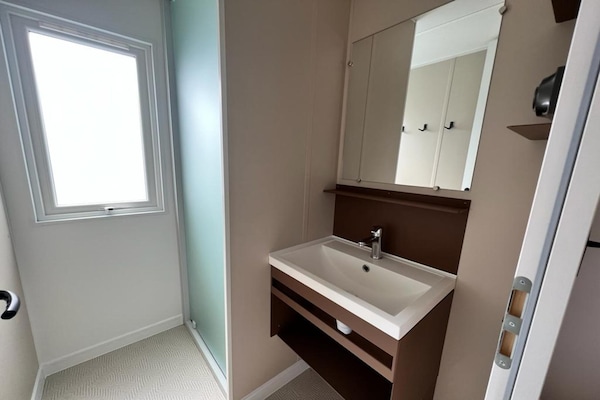 Foto van Stacaravan in Malgrat de Mar bij Strand - Vakantiehuis in Malgrat de Mar - BathRoom