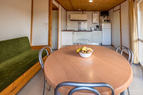 Foto van Geweldige bungalow met parkeerplaats - Vakantiehuis in la Geltrú, Barcelona - DiningRoom