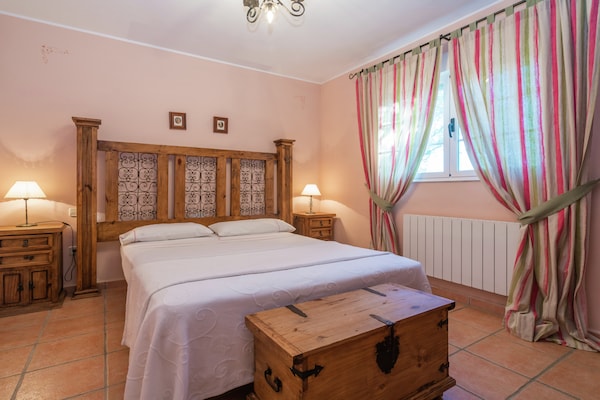 Foto van Vakantiehuis in Tajo-reservaat met zwembad - Vakantiehuis in Herrera de Alcántara - BedRoom