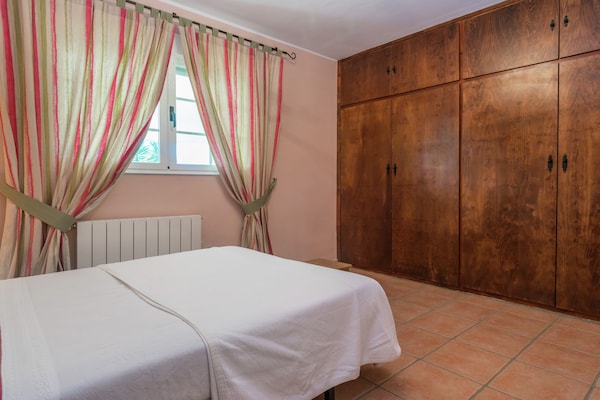 Foto van Vakantiehuis in Tajo-reservaat met zwembad - Vakantiehuis in Herrera de Alcántara - BedRoom