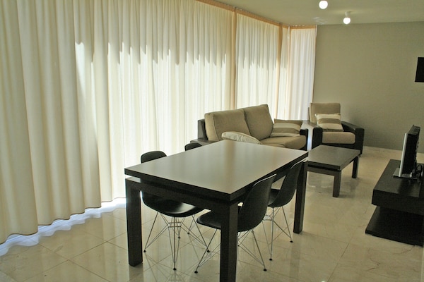 Foto van Appartement in La Escala bij Els Riells Strand - Vakantiehuis in L' Escala - LivingRoom