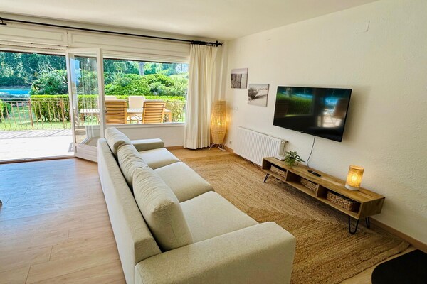 Foto van Appartement in Calella met Uitzicht op Zee - Vakantiehuis in Calella de Palafrugell - LivingRoom