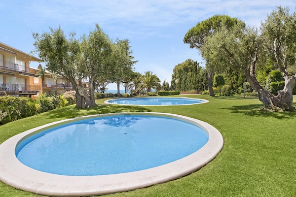 Foto van Appartement in Calella met Uitzicht op Zee - Vakantiehuis in Calella de Palafrugell - PoolOfHouse