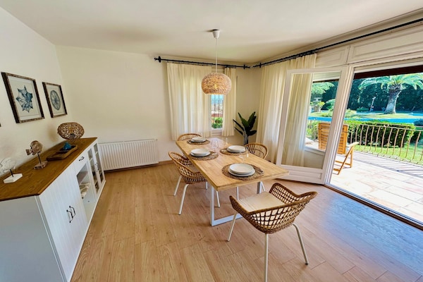 Foto van Appartement in Calella met Uitzicht op Zee - Vakantiehuis in Calella de Palafrugell - DiningRoom
