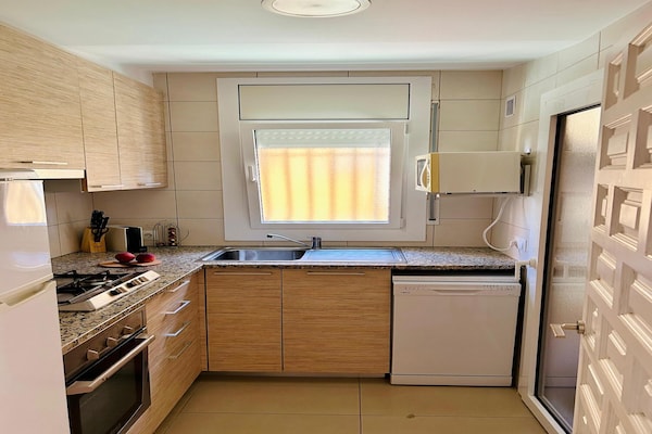 Foto van Appartement in Calella met Uitzicht op Zee - Vakantiehuis in Calella de Palafrugell - Kitchen