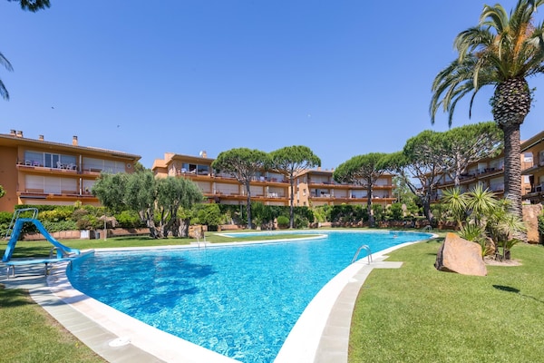 Foto van Appartement in Calella met Uitzicht op Zee - Vakantiehuis in Calella de Palafrugell - PoolOfHouse