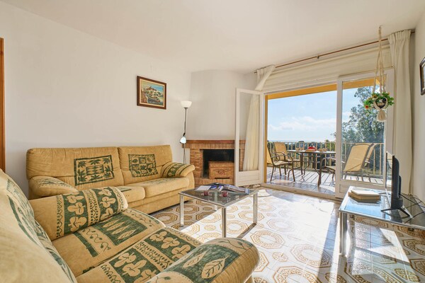 Foto van Appartement in Spanje bij Zandstrand - Vakantiehuis in Llafranc - LivingRoom