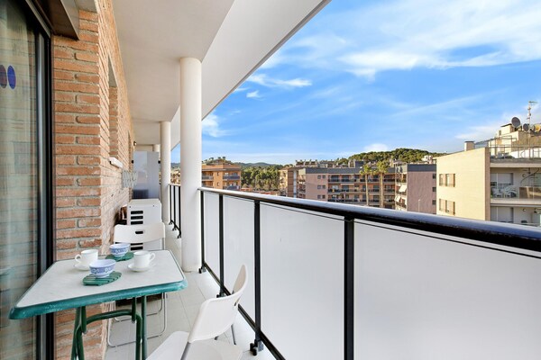 Foto van Appartement in Lloret de Mar bij het Strand - Vakantiehuis in Lloret de Mar - TerraceBalcony
