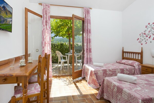 Foto van Villa in Lloret de Mar met privézwembad - Vakantiehuis in Vidreres - BedRoom