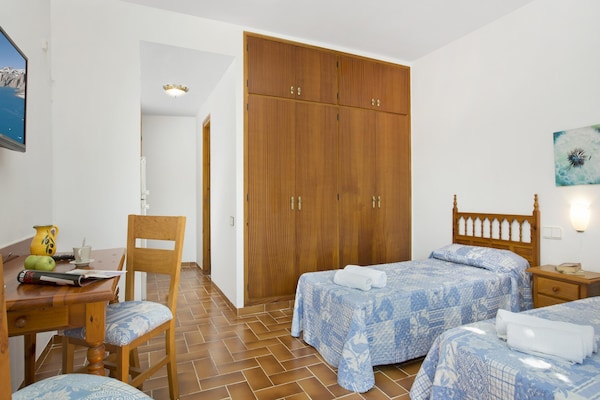 Foto van Villa aan Costa Brava met Privézwembad - Vakantiehuis in Vidreres - BedRoom