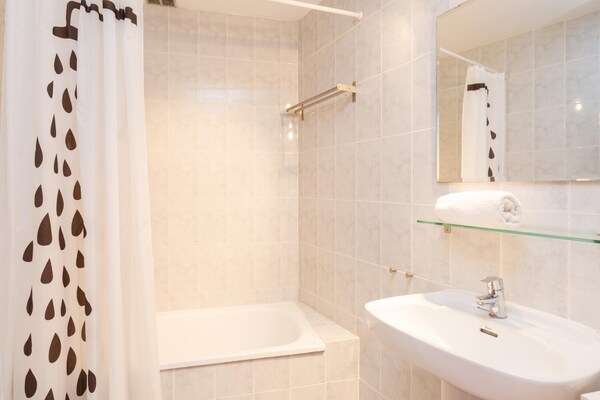 Foto van Villa aan Costa Brava met Privézwembad - Vakantiehuis in Vidreres - BathRoom