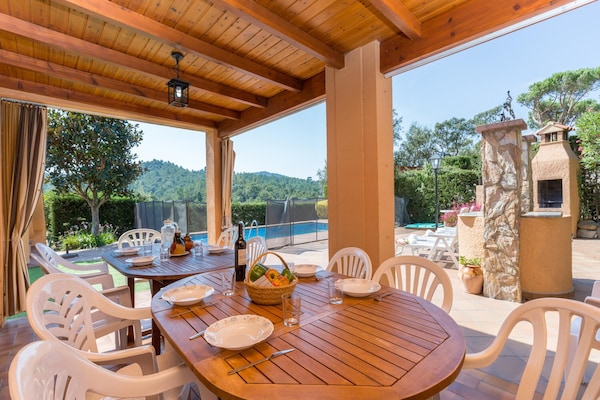 Foto van Villa aan Costa Brava met Privézwembad - Vakantiehuis in Vidreres - TerraceBalcony