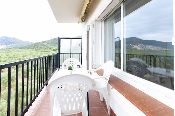 Foto van Appartement in Roses met Zeezicht & Zwembad - Vakantiehuis in Rosas / Roses - TerraceBalcony