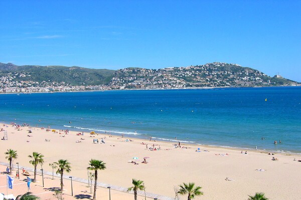 Foto van Appartement in Roses bij Strand & Zwembad - Vakantiehuis in Rosas / Roses - Outdoor