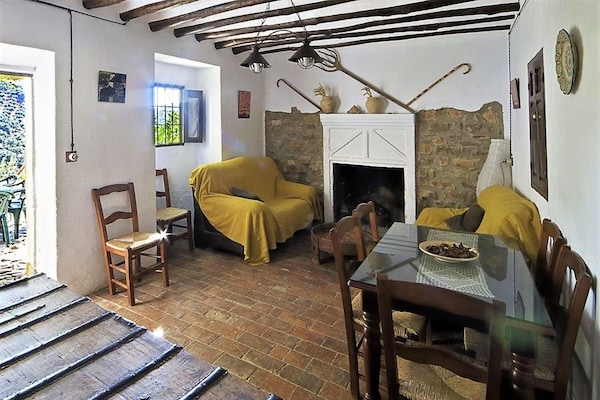 Foto van Landhuis in Andalusië met Zwembad - Vakantiehuis in Andalucía - DiningRoom