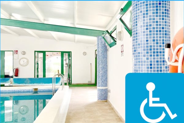 Foto van Grotwoning in Cúllar bij Tabernas Woestijn - Vakantiehuis in Cúllar - Wellness