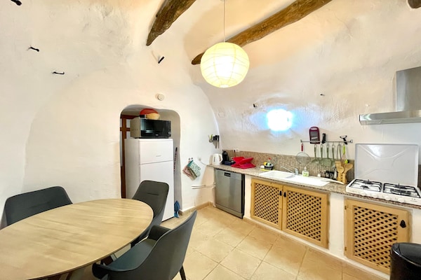 Foto van Grotwoning in Cúllar bij Tabernas Woestijn - Vakantiehuis in Cúllar - Kitchen