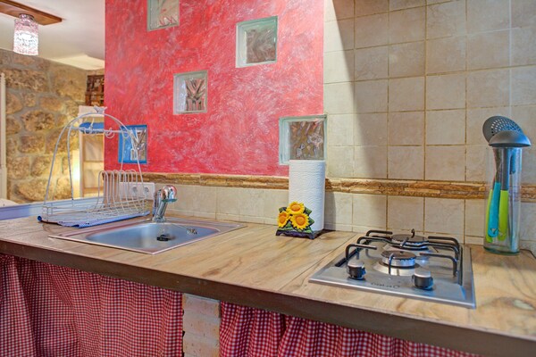 Foto van Appartement in Galapagar met Spa en Uitzicht - Vakantiehuis in Galapagar - Kitchen