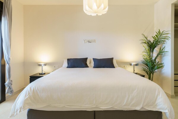 Foto van Modern appartement in Mijas Costa - Vakantiehuis in Mijas - BedRoom