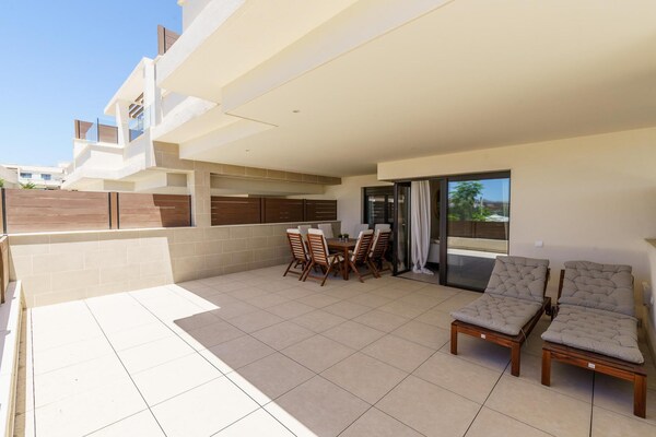 Foto van Modern appartement in Mijas Costa - Vakantiehuis in Mijas - TerraceBalcony