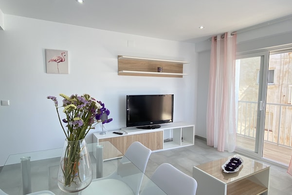 Foto van Appartement in Nerja bij El Salón Strand - Vakantiehuis in Nerja - LivingRoom