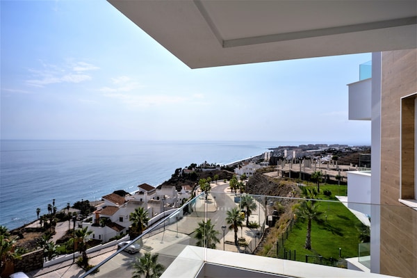 Foto van Appartement in Nerja met Zeezicht & Zwembad - Vakantiehuis in Torrox Costa - Outdoor
