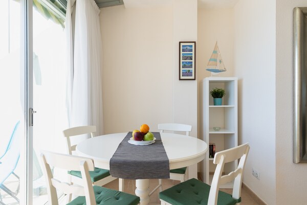 Foto van Strandhuis in Las Palmas met zeezicht - Vakantiehuis in Las Palmas de Gran Canaria - DiningRoom