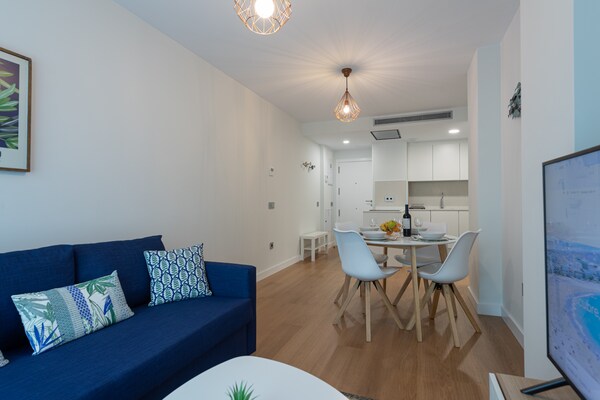 Foto van Appartement in Las Palmas bij Las Canteras - Vakantiehuis in Las Palmas de Gran Canaria - DiningRoom